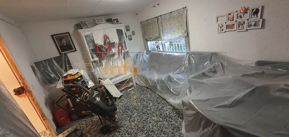 Tapar muebles del polvo