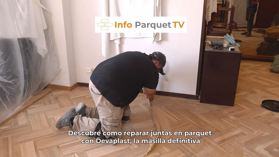 Descubre cómo reparar juntas en parquet con Devaplast, la masilla definitiva