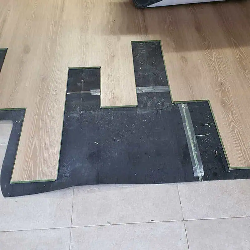 cambiar piezas suelo laminado