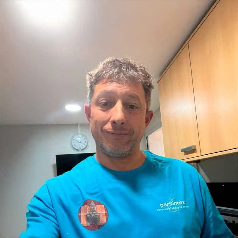 Toni Parkintex Lucas