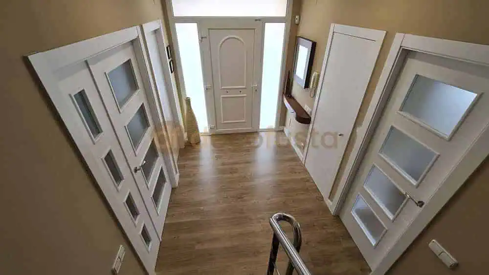 Rodapie igual que las puertas.jpg Rodapie igual que las puertas