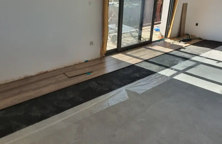 Cómo comprobar si una solera está preparada para instalar un suelo